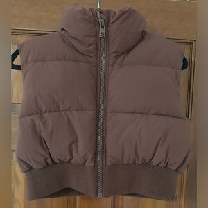 zara cropped puffer vest